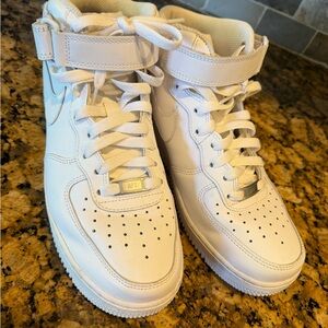 Nike White High-Top Sneakers with Ankle Strap size 9.